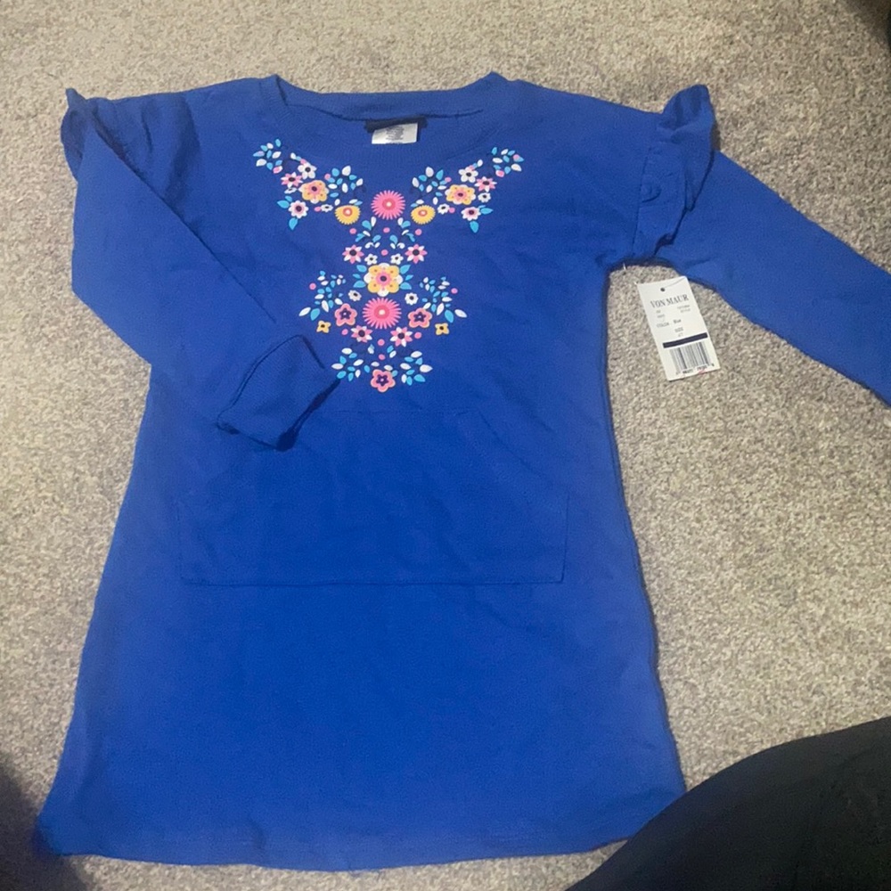 A winter dress size 4t for girls new